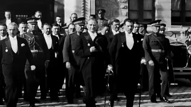 Spor camiasından Cumhuriyet Bayramı mesajları