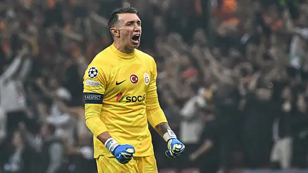 Galatasaray'da iç transfer... Muslera'ya yeni teklif