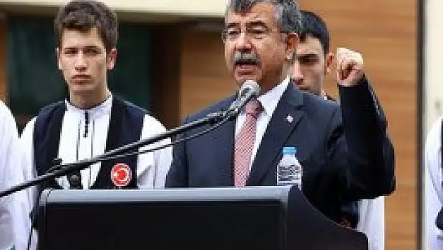 Askerliği kısaltma çalışmamız yok