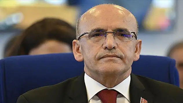 Son Dakika! Bakan Şimşek'ten enflasyonda düşüş mesajı