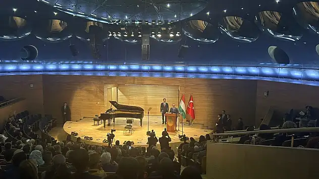 Bakan Kacır: Türk- Macar Kültür Yılı kutlamalarına başlayacağız