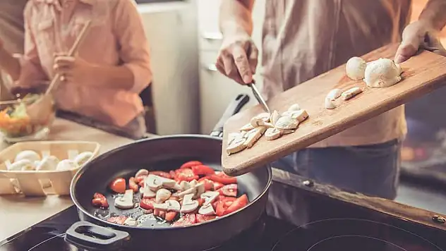 Uzmandan önemli uyarı! Tencere yemeği şişmanlığı önlüyor