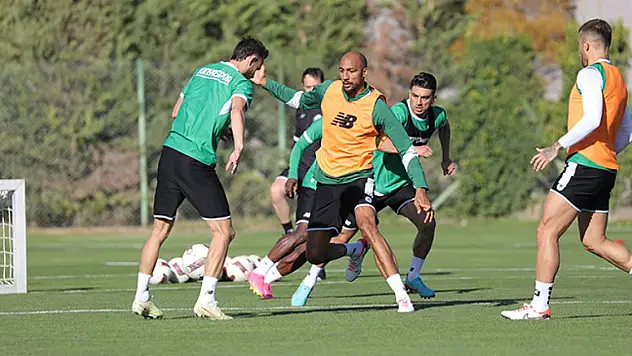 Konyaspor tempoyu arttırdı!