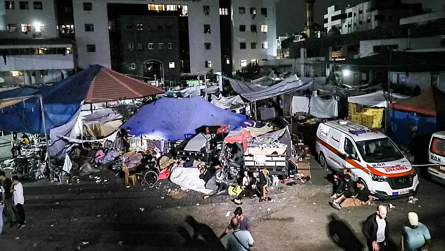 İsrail Şifa Hastanesi'ne düzenlediği saldırıda bir gazeteciyi daha öldürdü