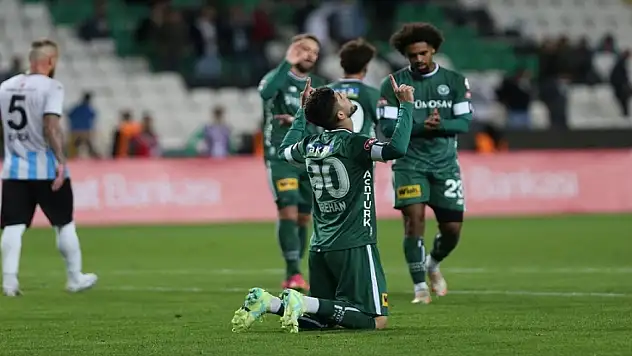 Konyaspor'da Emrehan umut verdi!