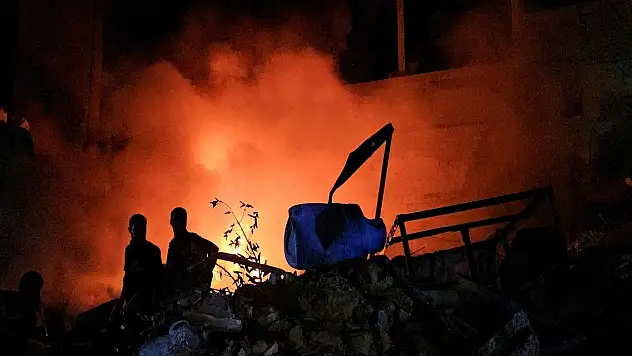 İsrail'in saldırılarında can kaybı 9 bin 500'e yükseldi