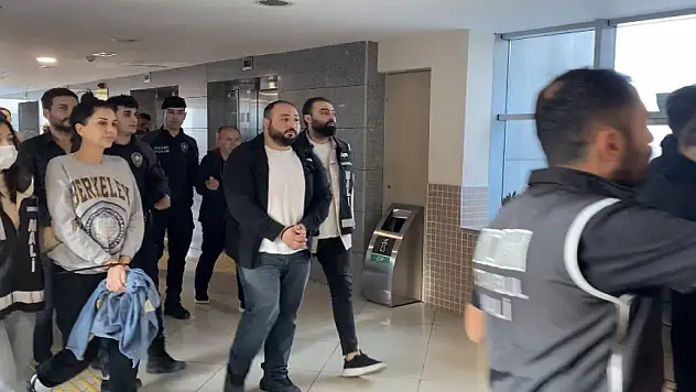 Dilan, Engin ve Sezgin Polat'ın 'azmettirme' suçundan yargılandığı davada tahliye kararı