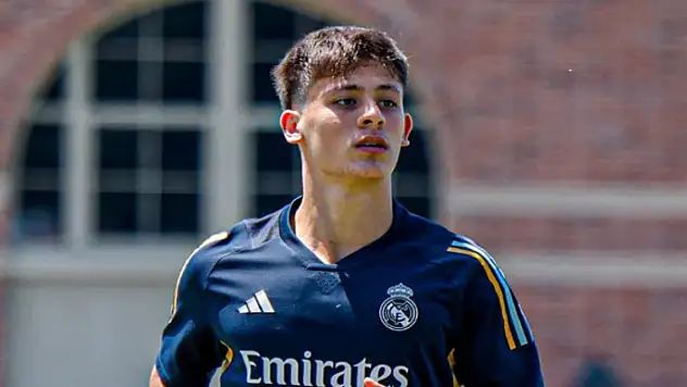 Arda Güler ilk dakikaları için saatler sayıyor