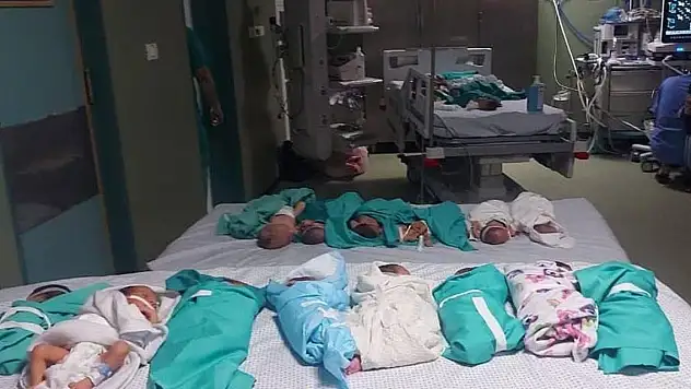 İsrail Şifa Hastanesi'ni vurdu