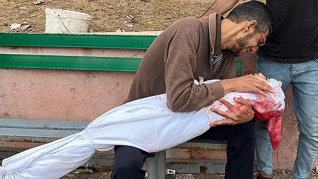 Gazze'de İsrail'in saldırılarında ölenlerin sayısı 11 bin 500'e ulaştı