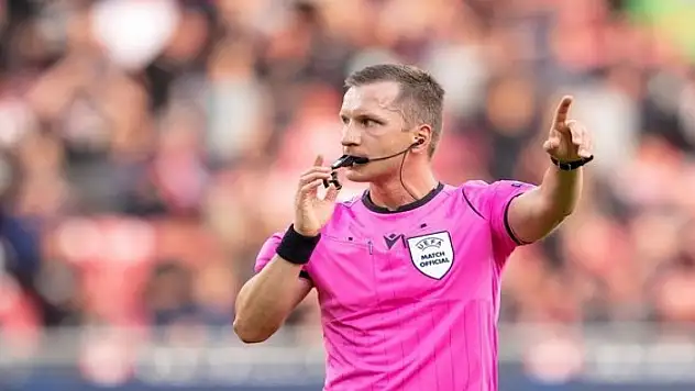 Almanya - Türkiye maçını hakemi belli oldu!