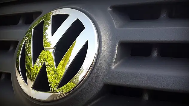 Alman otomobil üreticisi Volkswagen'den kesinti kararı