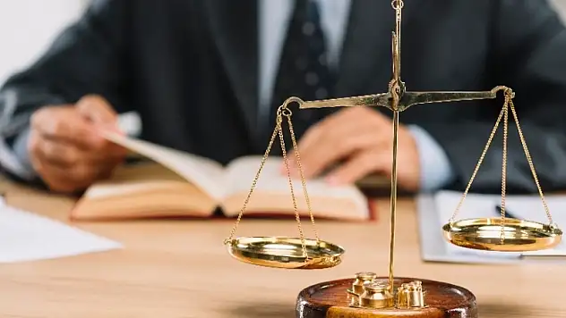 MİRAS KALAN MALVARLIĞI NASIL MİRASÇILARIN ÜZERİNE GEÇER?