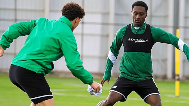 Konyaspor çift dikiş çalışıyor!