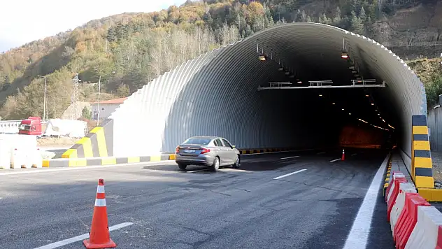 Bolu Dağı Tünelinin İstanbul yönü 14 saat ulaşıma kapanacak