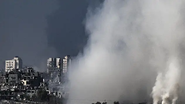 İsrail Gazze'de 4 doktoru daha öldürdü