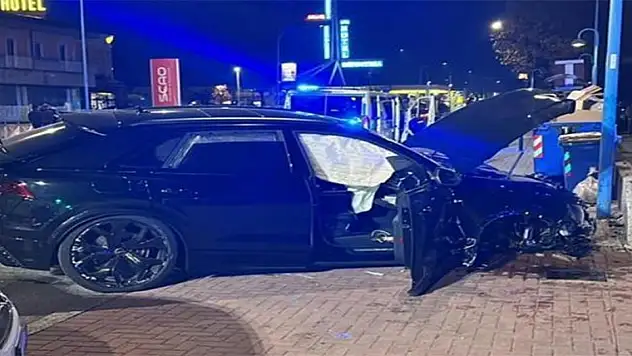 ADS'nin yıldızı kaza geçirdi!