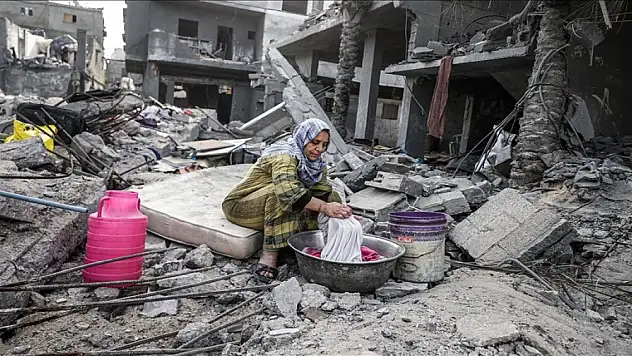 Gazze'deki insani ara Filistinlilerin yaşadığı felaketi gözler önüne serdi