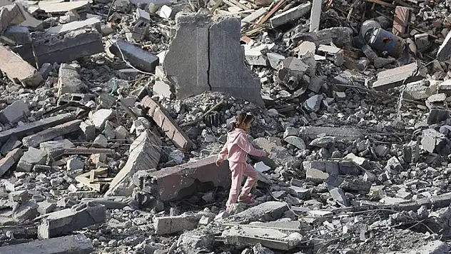 Gazze'de ölü sayısı 15 bini geçti