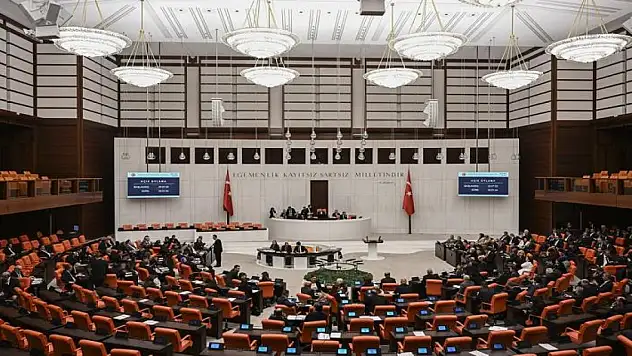 Libya tezkeresi TBMM'de kabul edildi