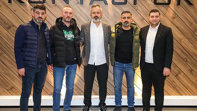 Küsler barıştı, Konyaspor'da tarihî fotoğraf!