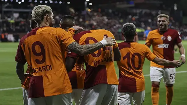 Galatasaray'dan Süper Lig'e tarihi başlangıç