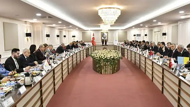 İYİ Parti'den CHP'ye ret: İş birliği olmayacak