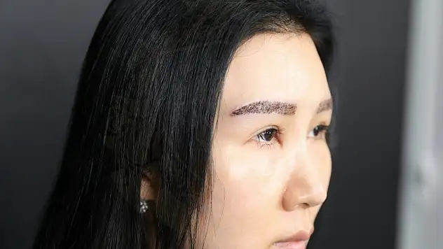 Hair Center of Turkey ile Kısa Sürede Yoğun Kaşlara Ulaşın