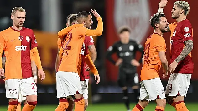 Süper Lig'de Galatasaray, Adana Demirspor'u konuk edecek... Maçla ilgili son notlar