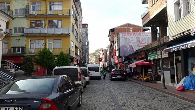 Halk tepkili... Bu ilçe yıllardır hamsi kokuyor