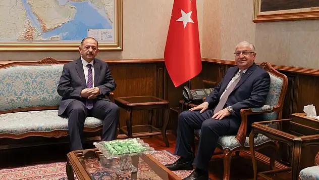 Bakan Özhaseki, Milli Savunma Bakanı Güler'i ziyaret etti