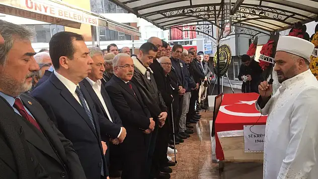 Eski Bakan Şükrü Yürür, son yolculuğuna uğurlandı