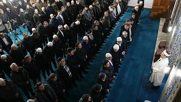Diyanet İşleri Başkanı Erbaş: Kötülüğe karşı durarak duruş sergilememiz lazım