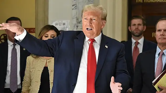 ABD'de yapılan ankette Donald Trump, Kamala Harris'i 2 puan geride bıraktı