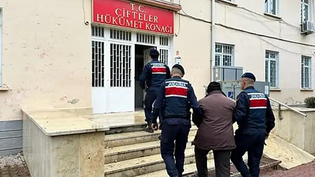 Konya-Eskişehir kara yolunda ölümlü trafik kazasına karışarak olay yerinden kaçan sürücü yakalandı
