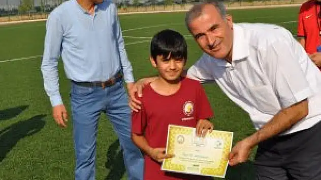 Seydişehir Belediyesi Yaz Spor Okulu Futbol Kursu tamamlandı