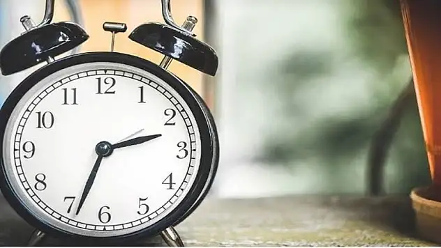 Kış saati uygulamasına geçilecek mi? Bakan Bayraktar açıkladı