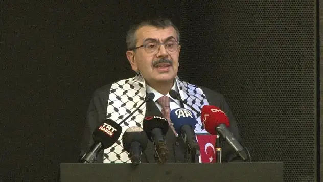 Bakan Tekin: 'Öğretmenlik Meslek Kanunu iyi bir düzenleme ama eksik'