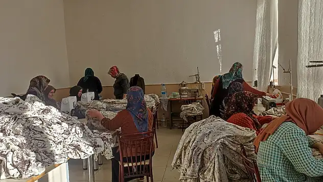 Konya Güneysınır Halk Eğitimi Merkezi Gazze için üretiyor