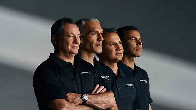 Türkiye'nin ilk astronotu Alper Gezeravcı'nın uzaya gönderiliş tarihi ertelendi