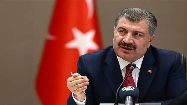 Bakan Koca'dan, yurt dışına giden doktorlarla ilgili iddialara yanıt