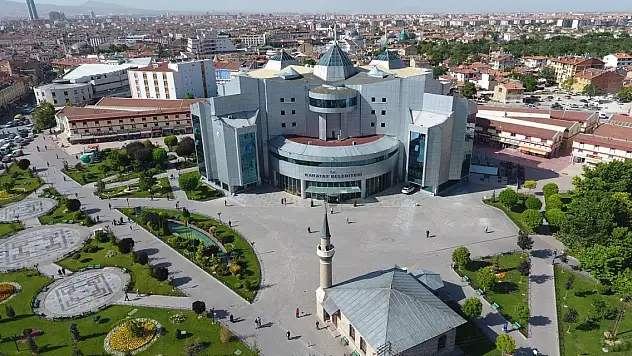 Sosyal belediyecilikte Karatay farkı