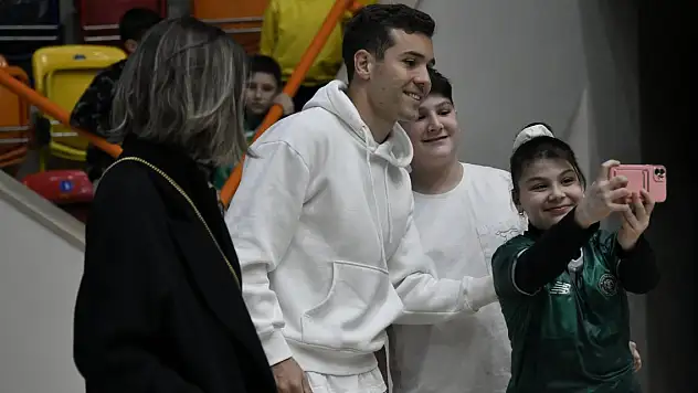 Konyaspor'da kaptan gönülleri çaldı!