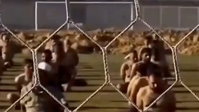 İsrail, Filistinlileri Gazze'deki bir stadyumda yarı çıplak teşhir etti