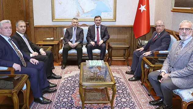 Bakan Güler'e taziye ziyareti