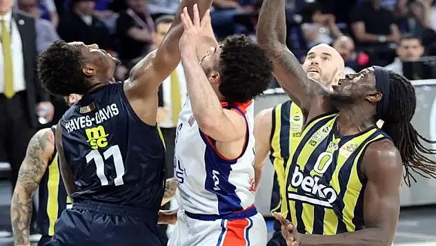 EuroLeague'de kritik Türk derbisi!