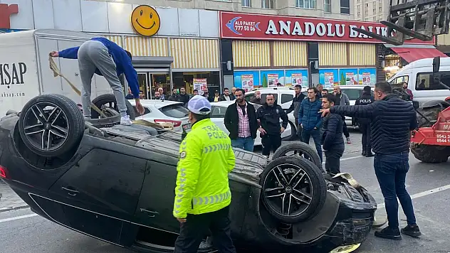 Dur ihtarına uymayan otomobil takla attı: otomobilde uyuşturucu ve silah ele geçirildi