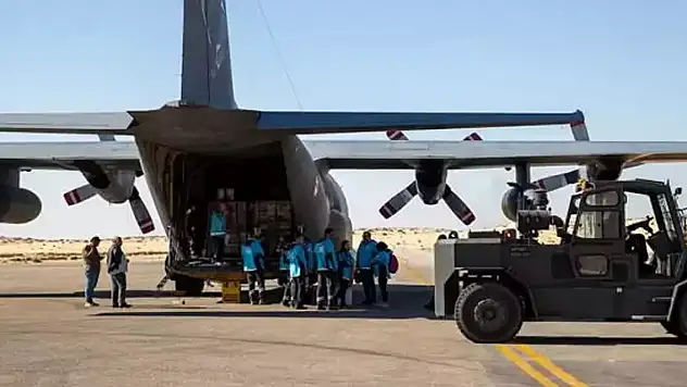 Mısır Kızılayı: Gazze'ye yardım taşıyan 361 uçak El-Ariş havalimanına ulaştı