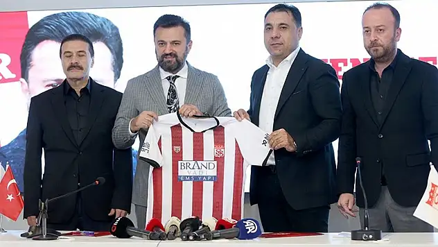 Bülent Uygun: 'Sivasspor'un emrinde olacağım'