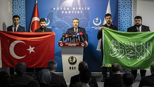 BBP Genel Başkanı Destici yumruklu saldırıyı kınadı